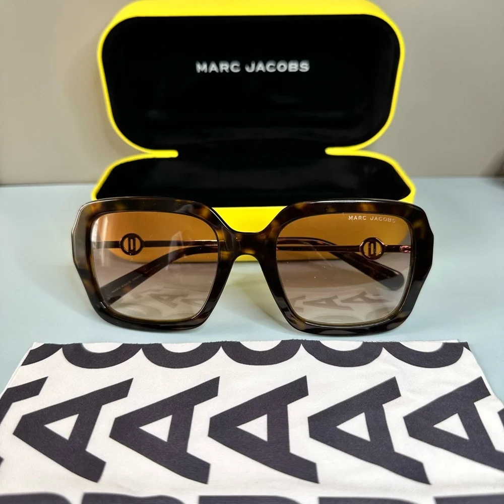 Marc Jacobs Tortoise Shell Square Sunglasses - Picture 3 of 7